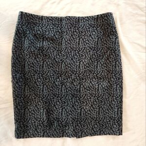 Ann Taylor Loft Petites gray and black skirt